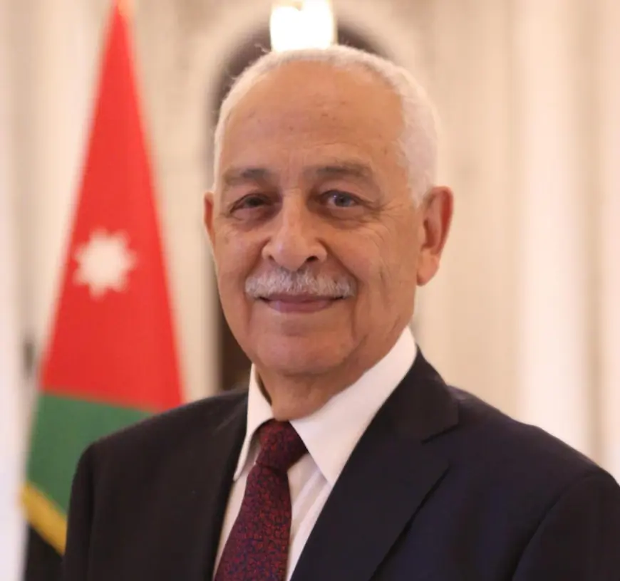 مندوبا عن الملك وولي العهد.. العيسوي يقدم واجب العزاء إلى عشيرة أبو تايه