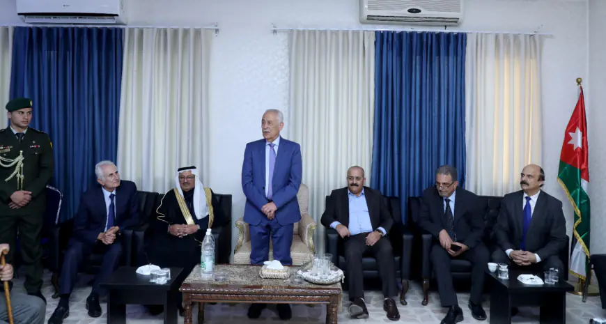 مندوبا عن الملك وولي العهد. العيسوي يعزي عشائر الظهراوي وحداد والخراشقة والمحمد وأبو جبارة