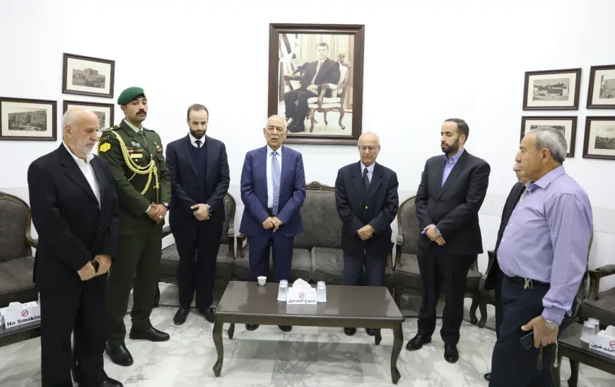 مندوبا عن الملك وولي العهد.. العيسوي يعزي البريزات وظاظا