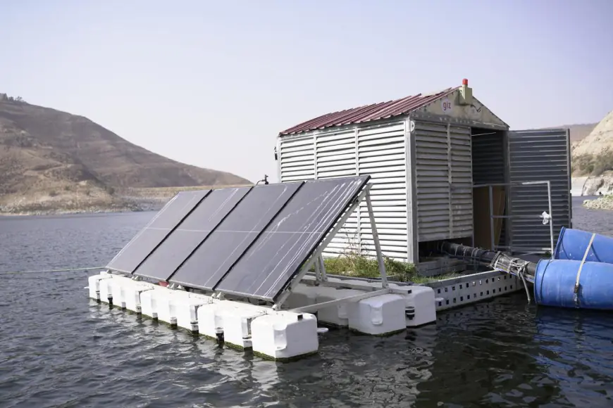 شمسٌ تطفو فوق الماء..  الأردن يختبر مستقبل الطاقة في سد الملك طلال