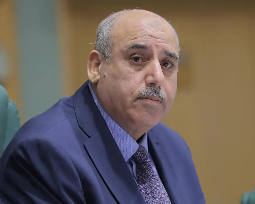 القاضي يرفض الوساطات في التعيينات ويؤكد وقفها منذ انتخاب المكتب الدائم