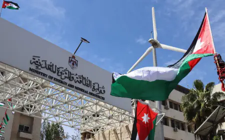 فرصة وظيفية مميزة لأوائل طلبة الجامعات