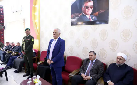 العيسوي ينقل تعازي الملك وولي العهد إلى عشيرة الخلايلة