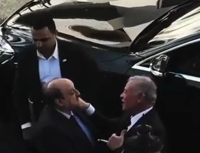 الوزير الأسبق بركات عوجان يقيم مأدبة غداء بحضور الملك وقيادات وطنية بارزة