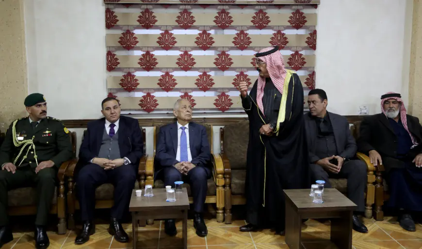 مندوبا عن الملك وولي العهد.. العيسوي يعزي عشيرتي الخلايلة والعواملة