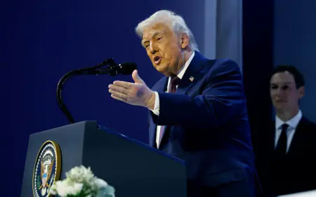 طبول الحرب تقرع.. تحذيرات ترامب يدفع بحاملة طائرات ومدمرات إلى إيران