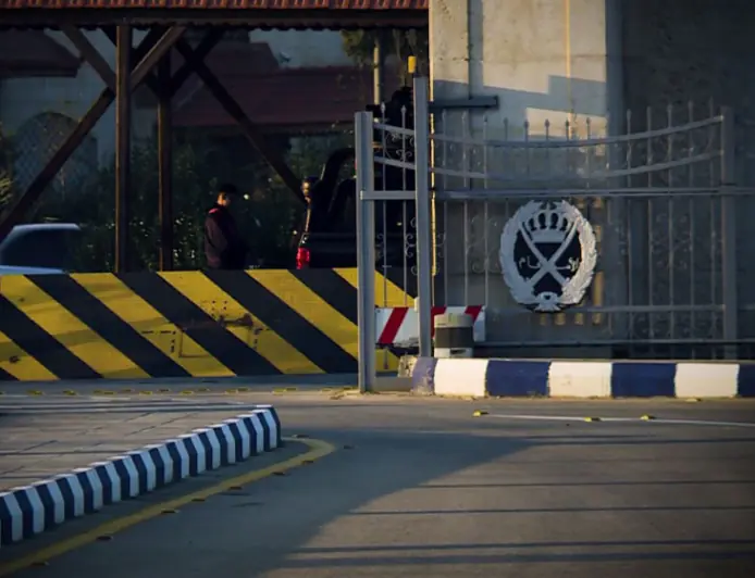 القبض على الشخصين المتورطين بسرقة فرع أحد البنوك في المفرق