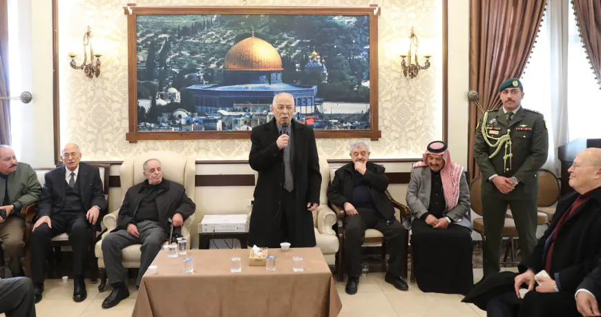 مندوبا عن الملك وولي العهد...العيسوي يعزي عشيرة المجالي