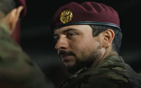 ولي العهد للمكلفين بخدمة العلم: انضباط وخدمة وتشريف للوطن