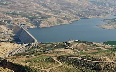 فرص استثمارية لتخزين الطاقة الكهرومائية قرب سد وادي الموجب (التفاصيل)