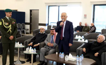 مندوبا عن الملك وولي العهد.. العيسوي يعزي آل عابدين