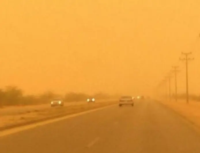 أجواء مغبرة وتحذيرات من تدني مدى الرؤية الأفقية