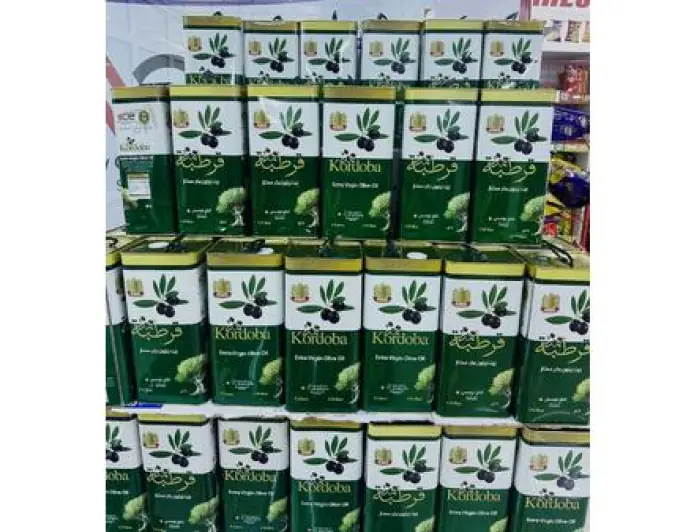 بيع زيت الزيتون في المؤسسة المدنية اعتبارا من يوم غد بدلا من اليوم بسبب الازدحام