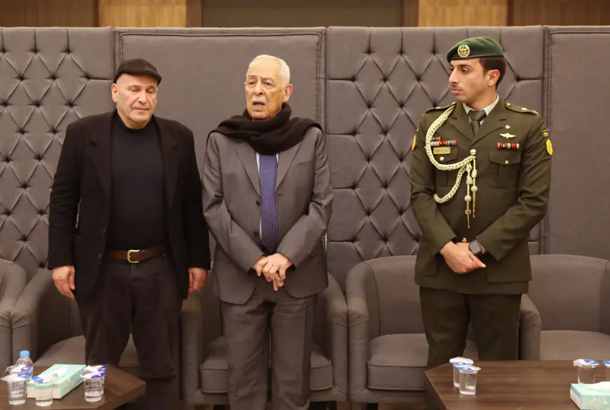 مندوبا عن الملك وولي العهد.. العيسوي يعزي عشائر الشيشاني وحجازي وأبو السمك