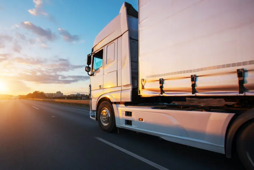 إدخال أول دفعة شاحنات أردنية إلى تركيا واليونان عبر معبر باب الهوى