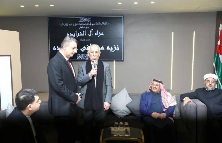 مندوبا عن الملك وولي العهد.. العيسوي يعزي عشيرة الشرايدة