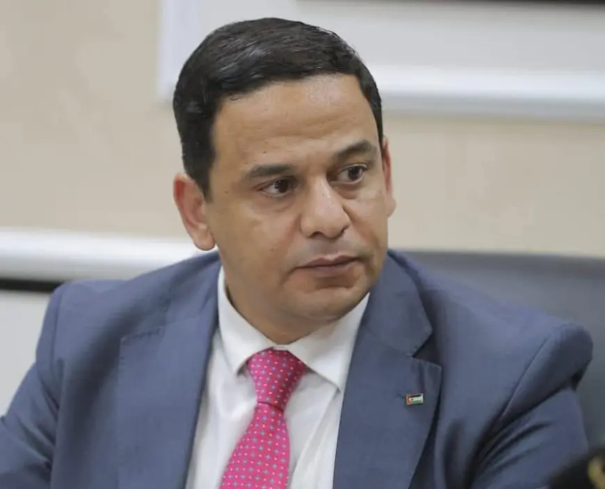 أبو هنية نموذج نيابي.. حين تتقدم الحلول على الخطابات