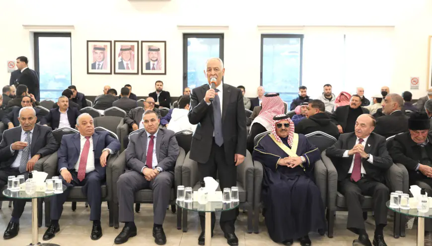 مندوبا عن الملك وولي العهد...العيسوي يعزي عشيرة النهار(عباد)