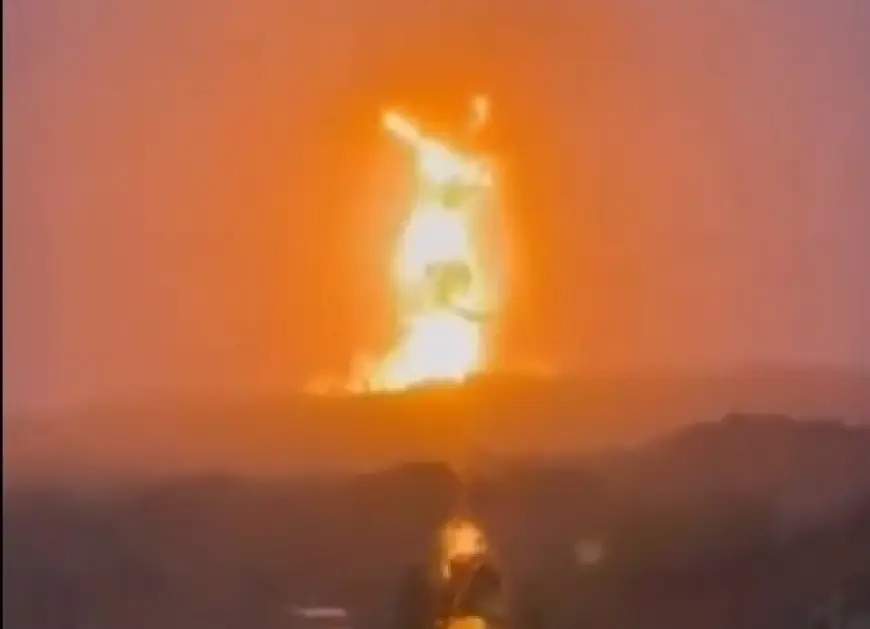  ثوران بركان طيني قرب المنازل في كولومبيا (فيديو)