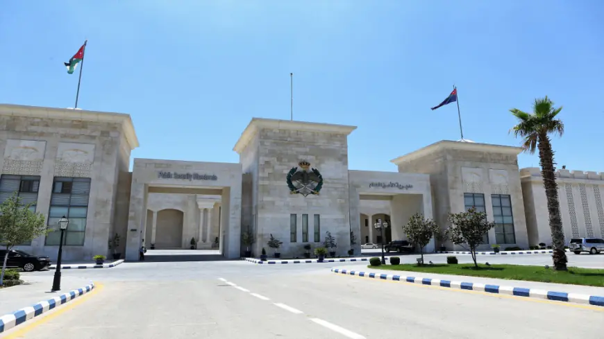 الامن العام: تعاملنا مع 12 بلاغ لسقوط شظايا في العاصمة والزرقاء وجرش ومادبا واربد