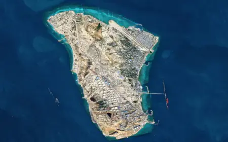 طهران تنفي وقوع أضرار في المنشآت النفطية جراء الغارات الأمريكية على  جزيرة خرج