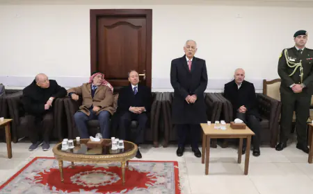 مندوبا عن الملك وولي العهد.. العيسوي يعزي آل صالح