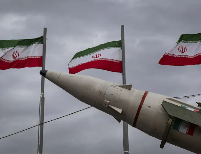 هآرتس: نتنياهو استغل عزلة ترامب لدفعه نحو مواجهة إيران