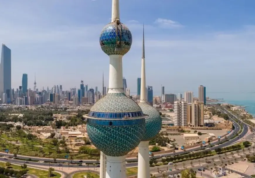 وفاة طفلة في الكويت إثر سقوط شظايا