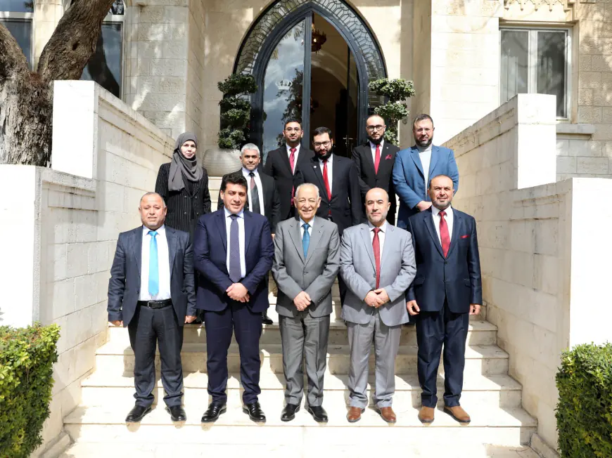 العيسوي يلتقي وفدا أكاديميا من كلية الشريعة بجامعة جرش