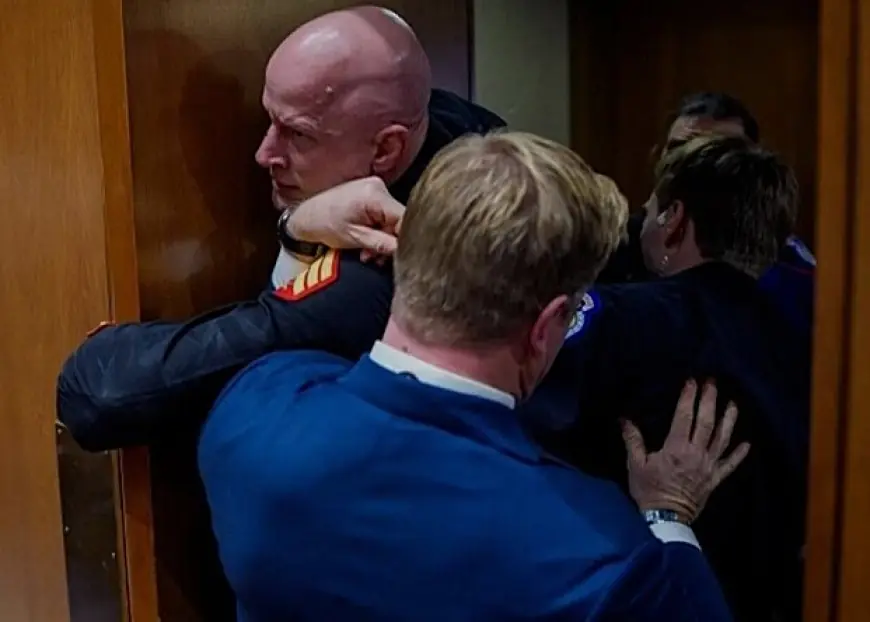 محارب أمريكي من البحرية: لا أحد يريد القتال من أجل إسرائيل (فيديو)