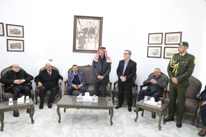 مندوبا عن الملك وولي العهد...العيسوي يعزي آل عبد الجابر