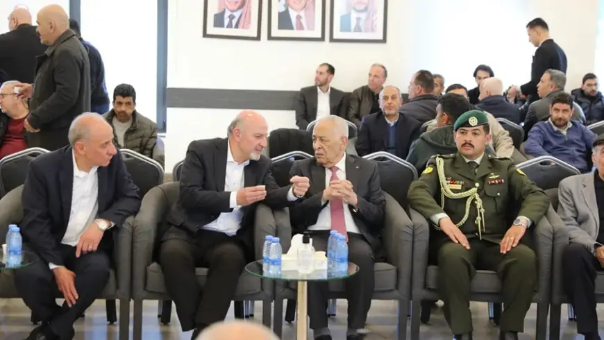 العيسوي ينقل تعازي الملك وولي العهد إلى آل داود