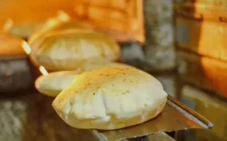 الحكومة تخفض أسعار الطحين والقمح