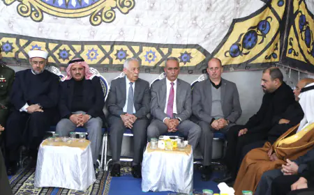 العيسوي ينقل تعازي الملك وولي العهد إلى العلاونة