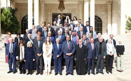 العيسوي: علمُ الأردن يجسد مسيرة وطنٍ ثابتة ومواقفَ لا تتبدل وارتباطاً راسخاً بقضايا الأمة