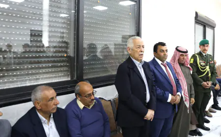 مندوبا عن الملك وولي العهد...العيسوي يعزي عشيرتي الحديد والشرعة