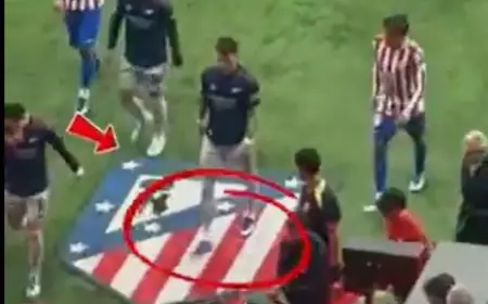شاهد.. لاعب أرسنال يدوس على شعار أتلتيكو مدريد (فيديو)