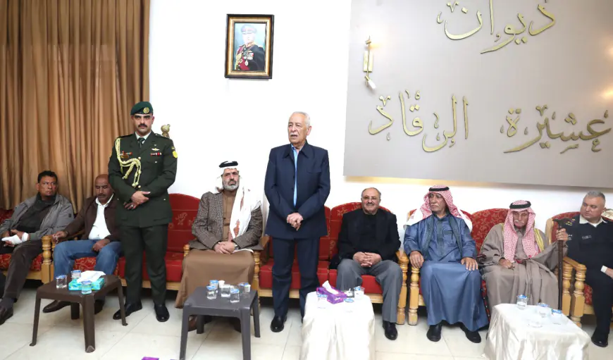 مندوبا عن الملك وولي العهد.. العيسوي يعزي عشيرتي الرقاد والمعايطة