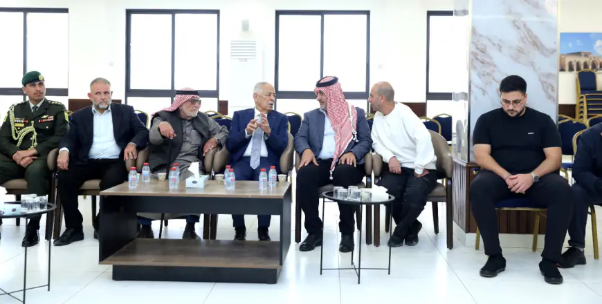 مندوبا عن الملك وولي العهد...العيسوي يعزي عشيرة الشواورة والمحتسب