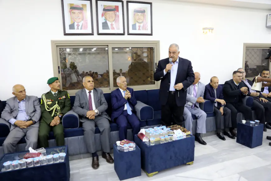 مندوبا عن الملك وولي العهد...العيسوي يعزي عشيرة الفريحات