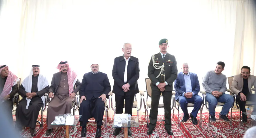 مندوبا عن الملك وولي العهد...العيسوي يعزي عشيرة أبو عرابي