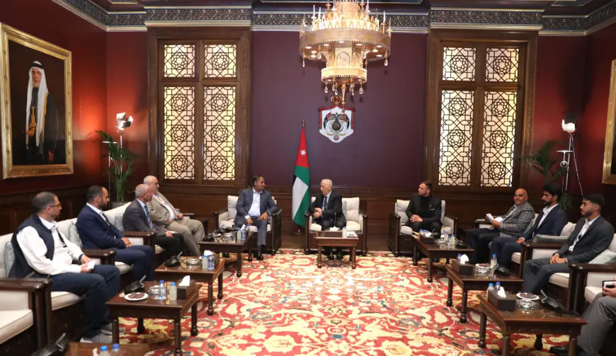 العيسوي  يلتقي وفدا من أكاديمية شباب الكرك