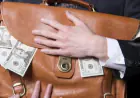 وزارة المالية تكشف اختلاسا محدودا وتحيل الملف للتحقيق