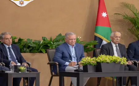 الملك: الزرقاء (مدينة العسكر) وأهلها يجسدون قيم النخوة والتضحية وحب الوطن