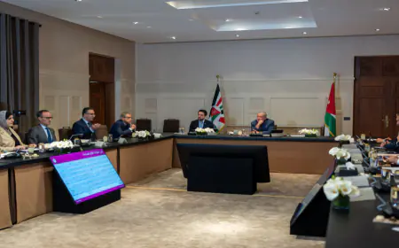 الملك يؤكد أهمية ترسيخ مكانة الأردن مركزا صناعيا إقليميا