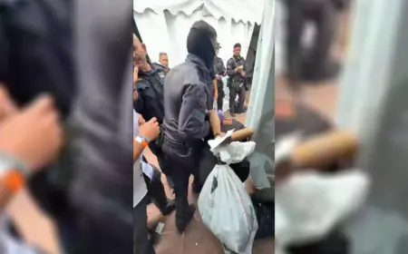 السفير الإسرائيلي لدى فرنسا يؤكد ترحيل ناشطي أسطول الصمود المحتجزين باستثناء المرتبطين بحماس