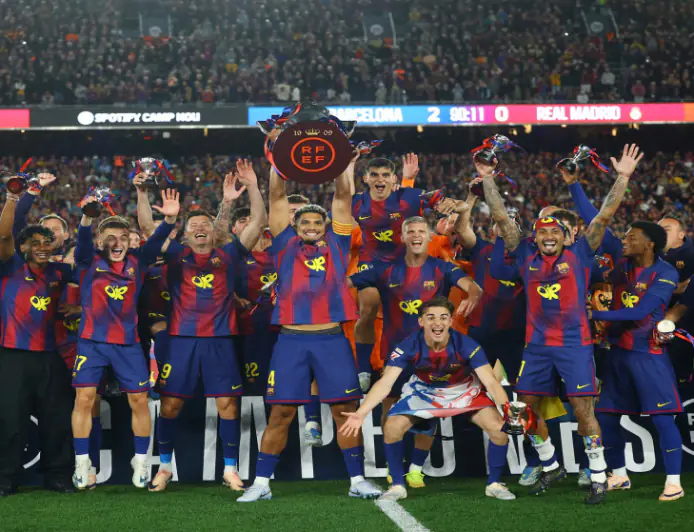 برشلونة يحسم الليغا بثنائية في الكلاسيكو ويُغرق ريال مدريد في موسم صفري