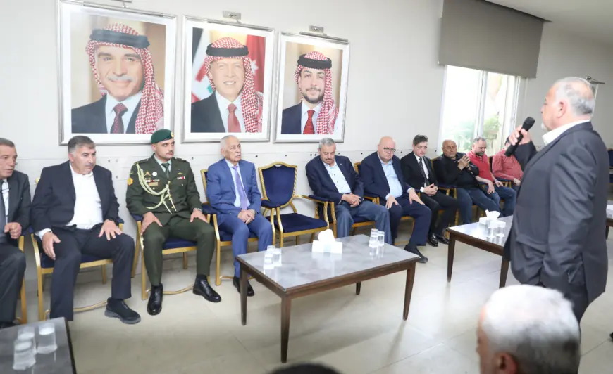 مندوبا عن الملك وولي العهد.. العيسوي يعزي العموش وأبو الفيلات