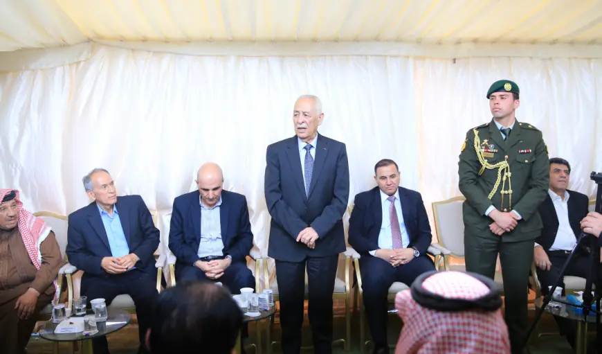 مندوبا عن الملك وولي العهد.. العيسوي يعزي عشيرتي الغزو والزيود/ بني حسن.