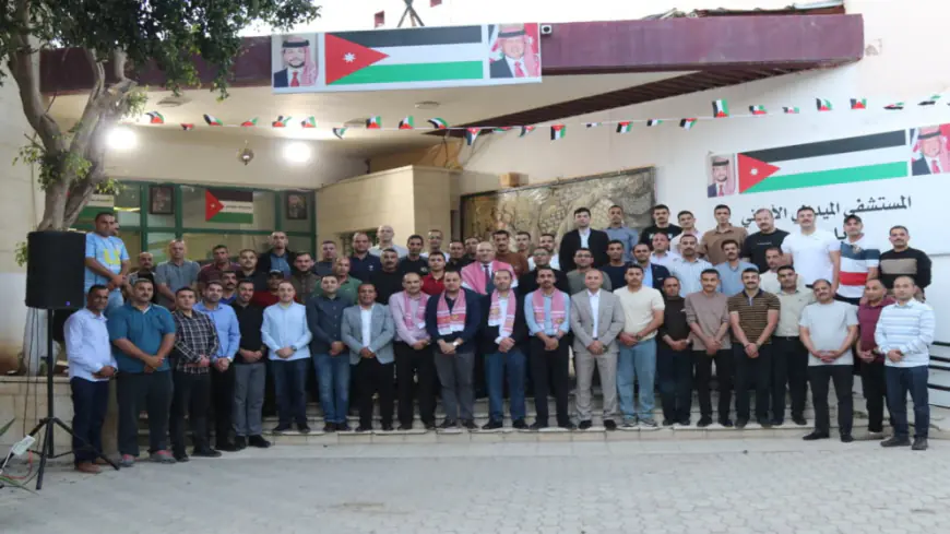 طواقم  المستشفى الميداني الأردني في نابلس تحتفل بعيد الاستقلال الـ80